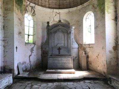 Chapelle-interieure-Domaine-du-Present-2 Chapelle-interieure-Domaine-du-Present-2