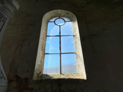 Fenetre-Chapelle-Domaine-du-Present Fenetre-Chapelle-Domaine-du-Present